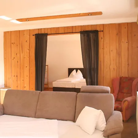 Goldene Krone 3* Ίνσμπρουκ