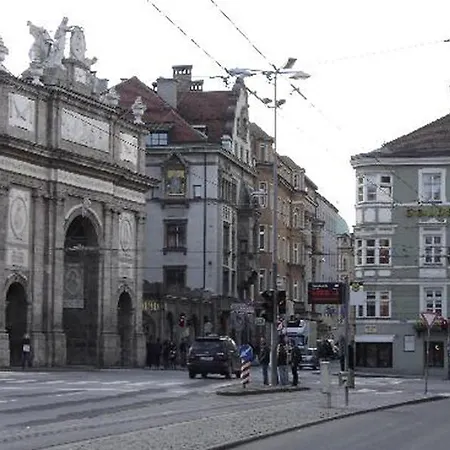 Szálloda Goldene Krone 3*